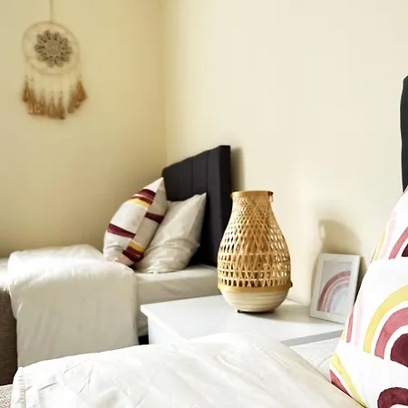 Appartement 3br Modern-bohemian Flat In The City-center Kyrenia!