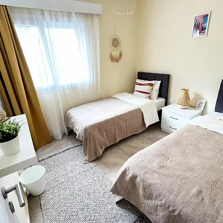 3br Modern-bohemian Flat In The City-center Kyrenia!