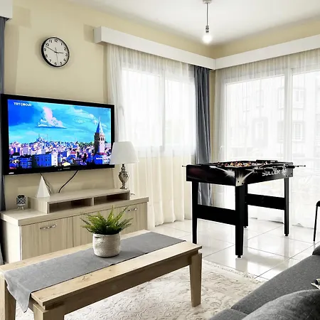 3br Modern-bohemian Flat In The City-center Kyrenia!
