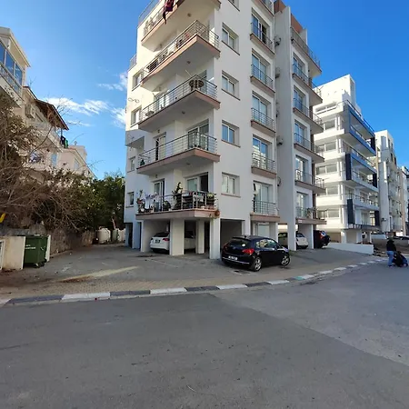 3br Modern-bohemian Flat In The City-center Kyrenia! Apartment